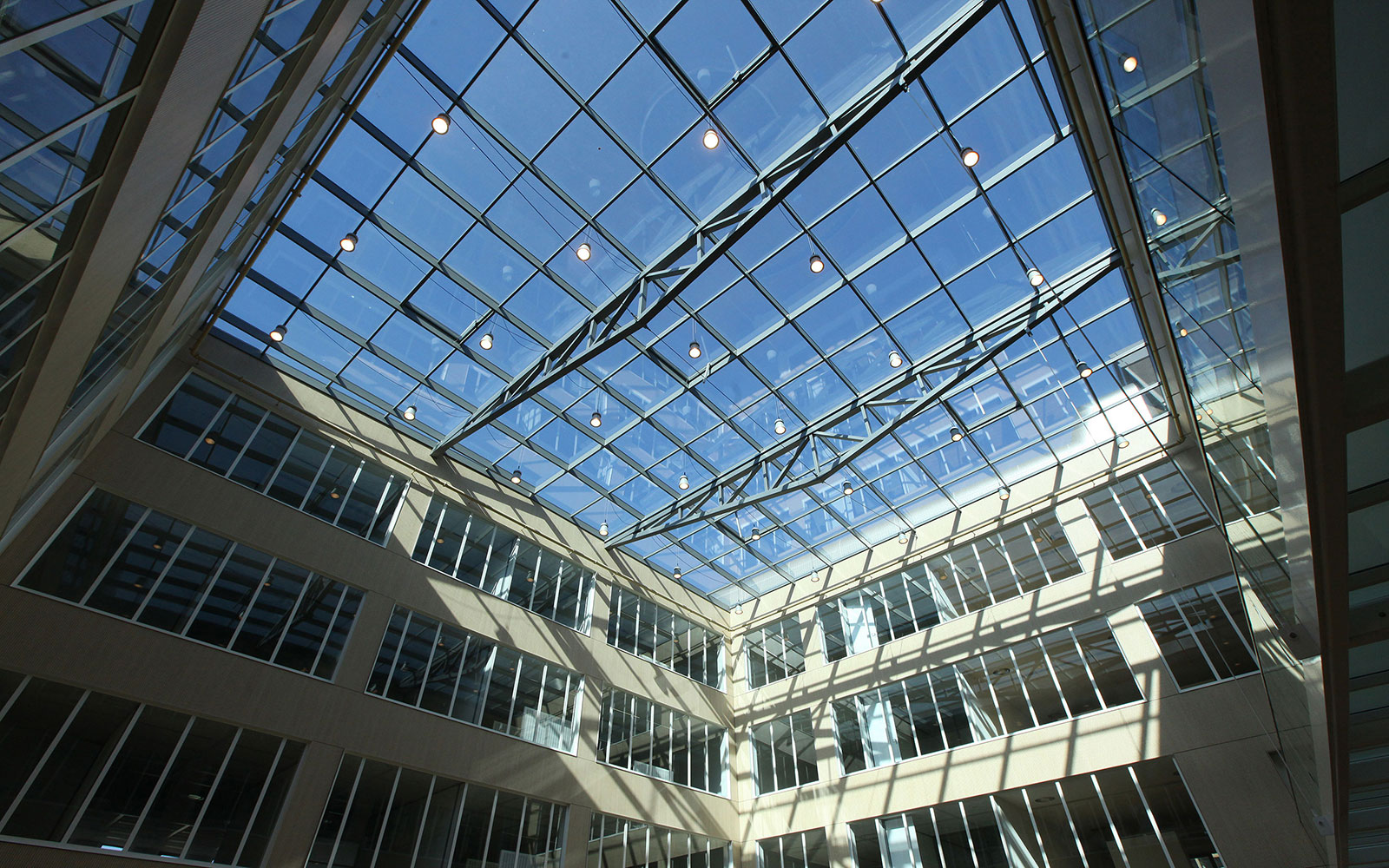 Gebouw met veel glas